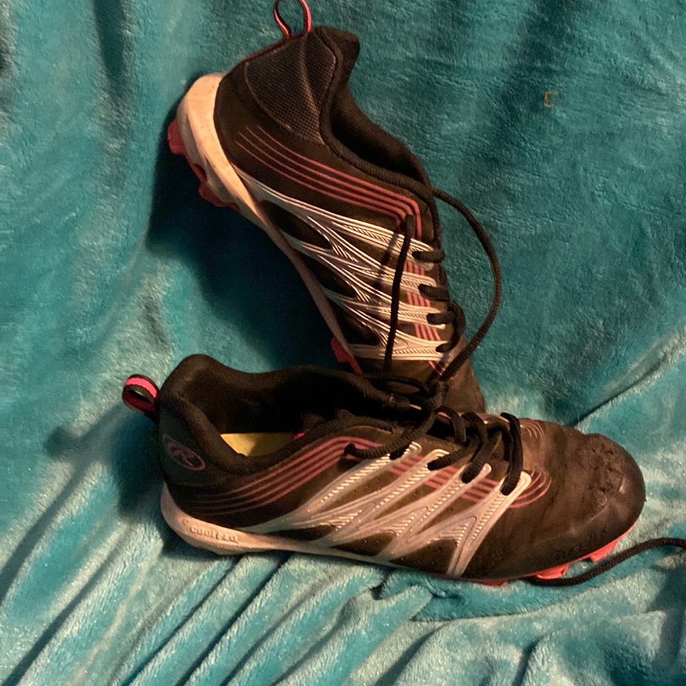 Rawlings Deuce cleats big girls size 5